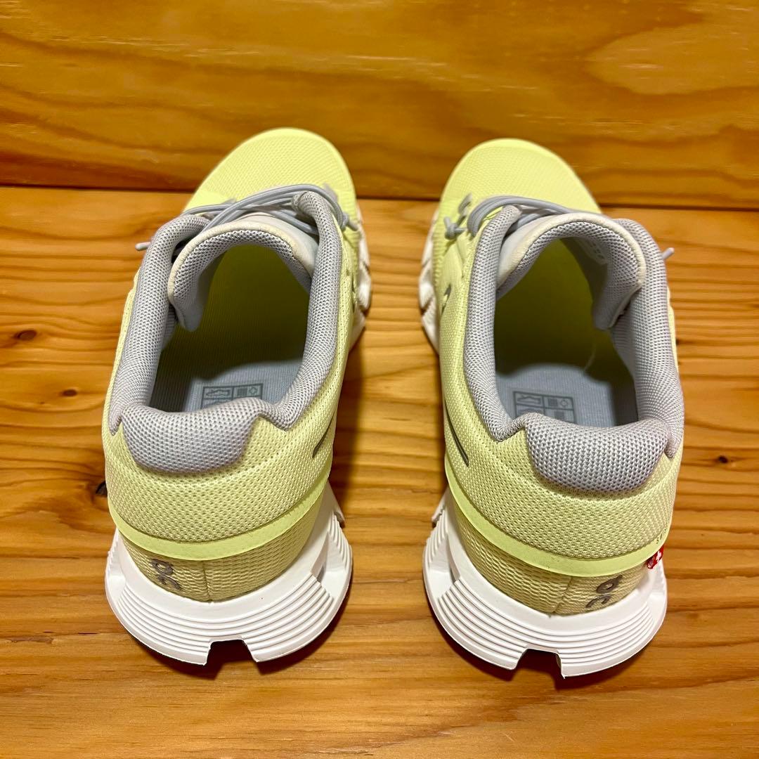 On クラウド5 23.5cm