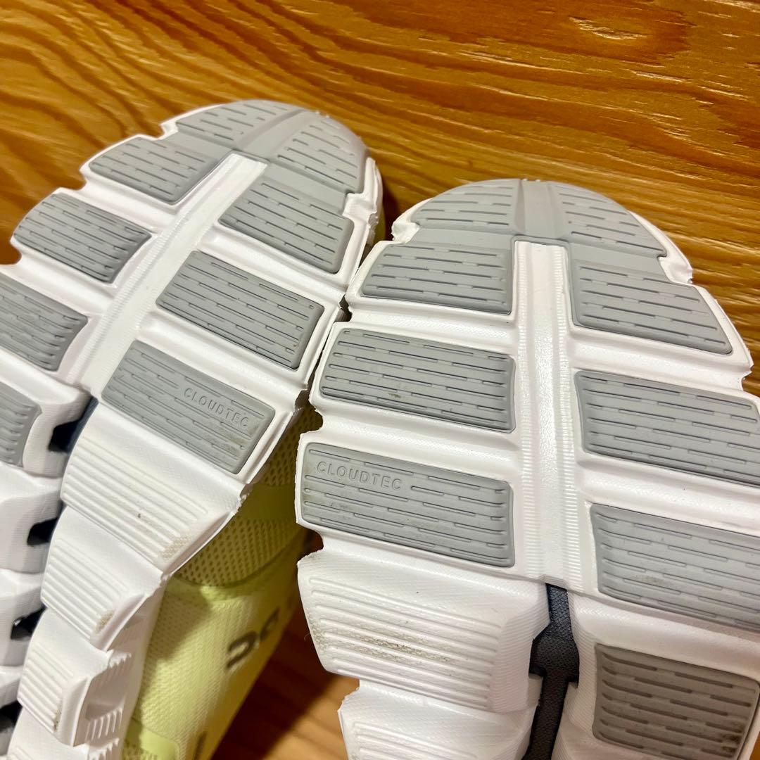 On クラウド5 23.5cm