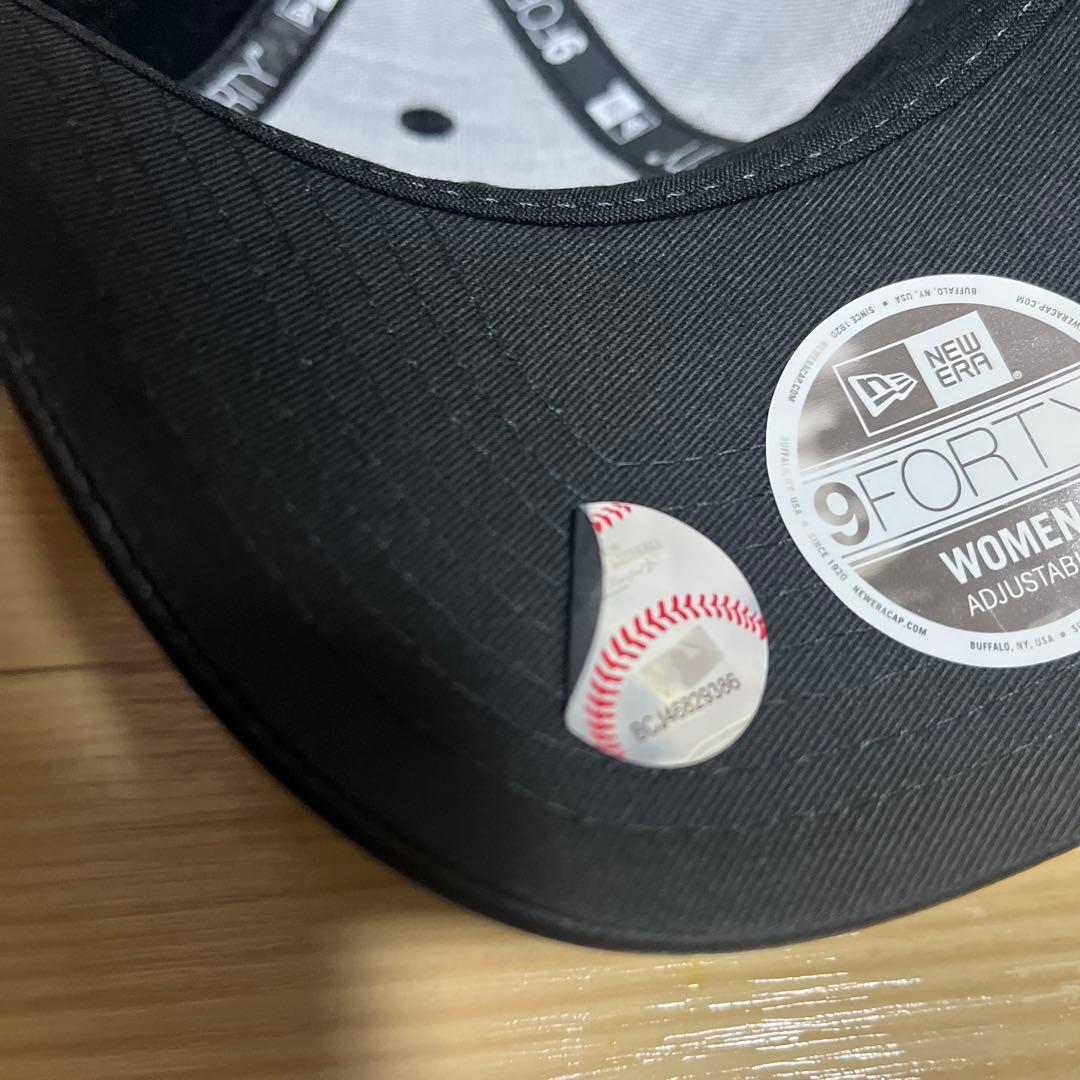 訳あり品　ニューエラ　NEW ERA NYヤンキース　レザー調　オールブラック