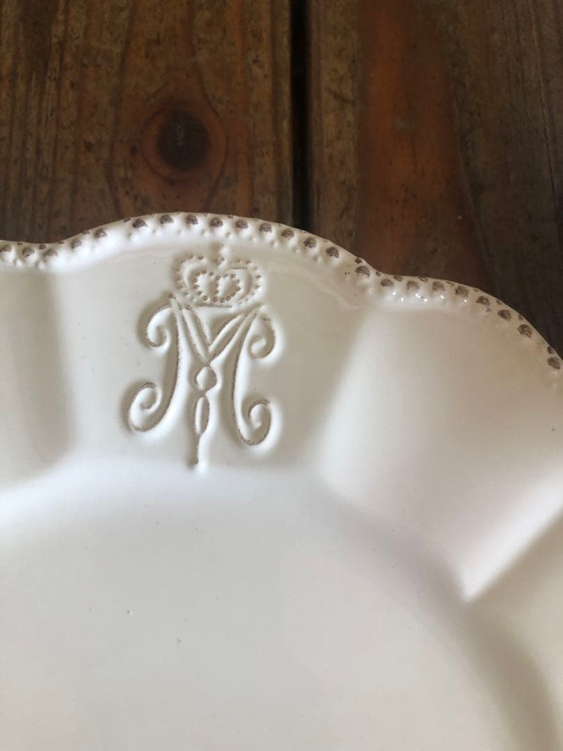 お値下げ　ディスプレイ　お皿2枚（大）お皿2枚（中）ボウル2枚　オシャレ