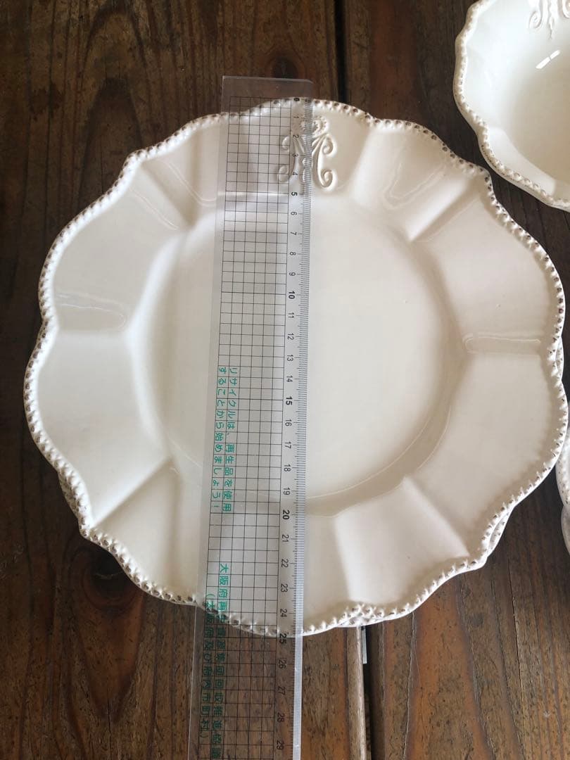 お値下げ　ディスプレイ　お皿2枚（大）お皿2枚（中）ボウル2枚　オシャレ