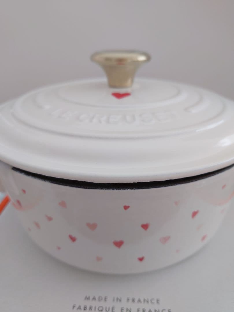 【新品レア品·ハート柄】LE CREUSET 20㌢両手鍋ココット・ロンド