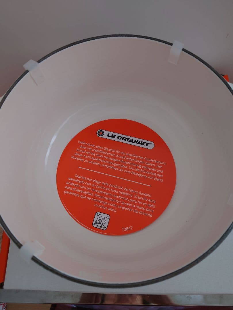 【新品レア品·ハート柄】LE CREUSET 20㌢両手鍋ココット・ロンド