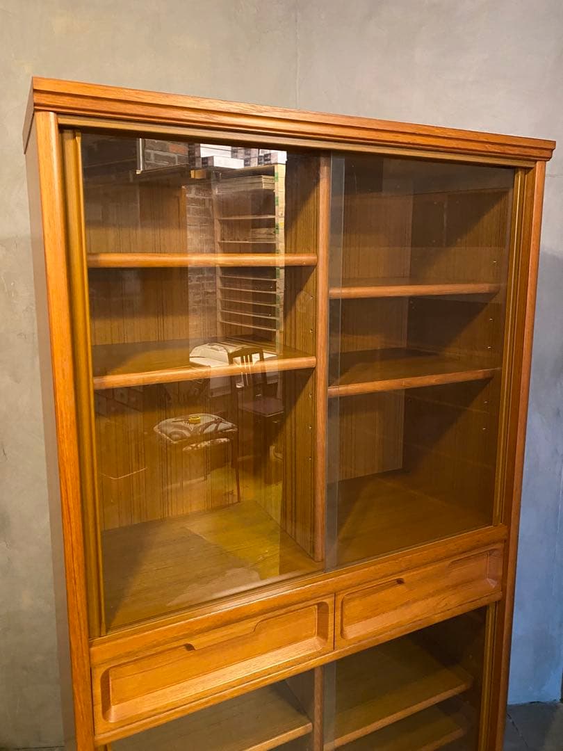 【東京都内23区配送無料】　食器棚　キャビネット　キッチン　ショーケース　本棚