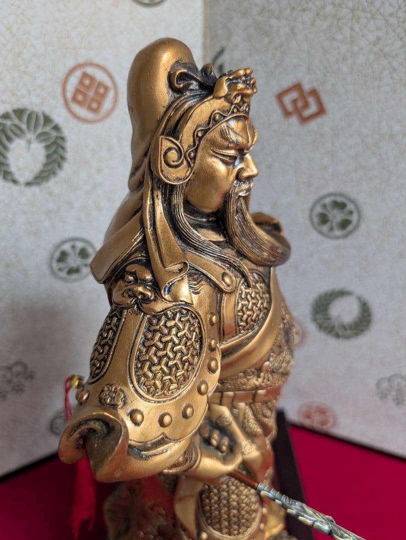 工芸　彫刻　関羽　関公　三国志　置物　立像　台付