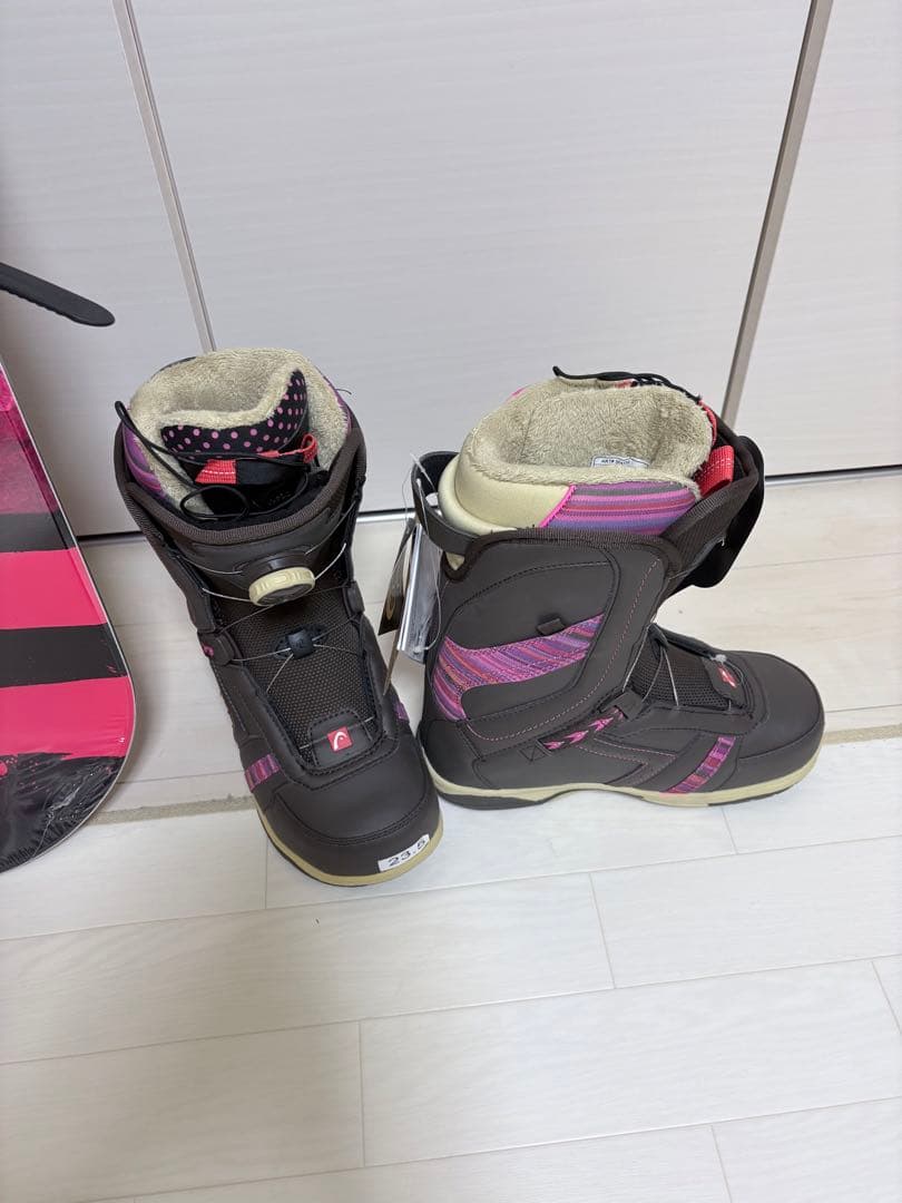 ピンク/黒 スノーボードセットhead3点セットカバー入り￼140センチ
