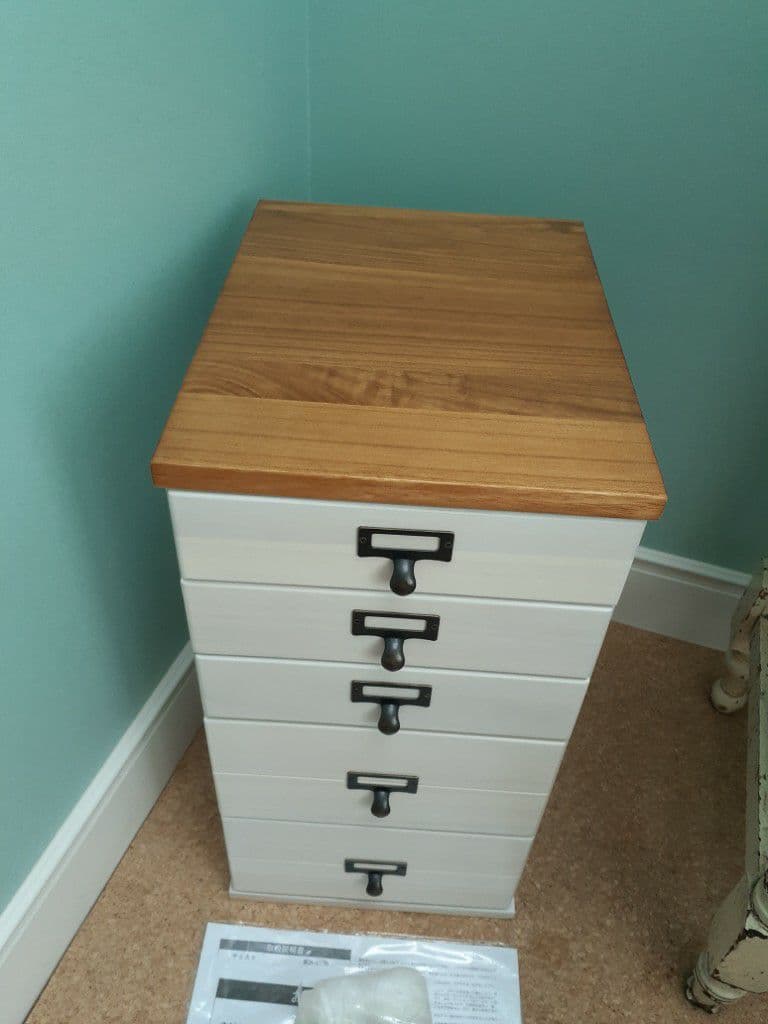 新品未使用　白いチェスト　木製　 5段