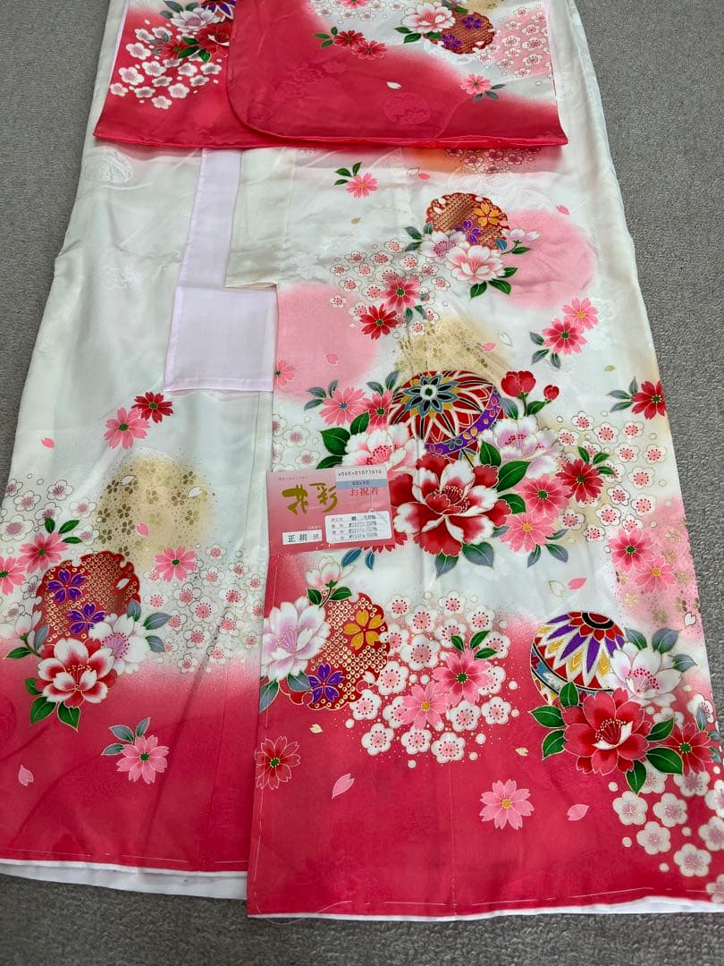 新品★七五三　きものと長襦袢　2点　四つ身　正絹（表地のみ）　C08