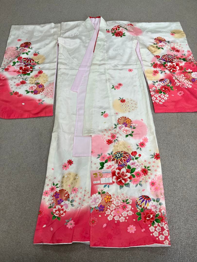 新品★七五三　きものと長襦袢　2点　四つ身　正絹（表地のみ）　C08