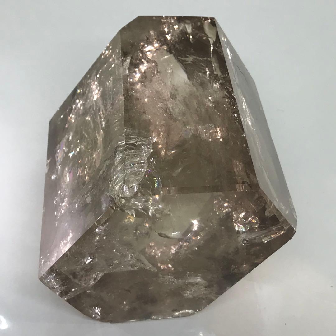 ★天然石★スモーキー虹入りポイント★パワーストーン★透明感がありレインボーも綺麗