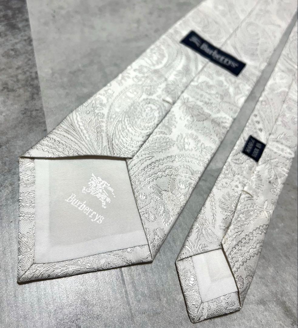 Burberrys ネクタイ ペイズリー柄 ホワイト