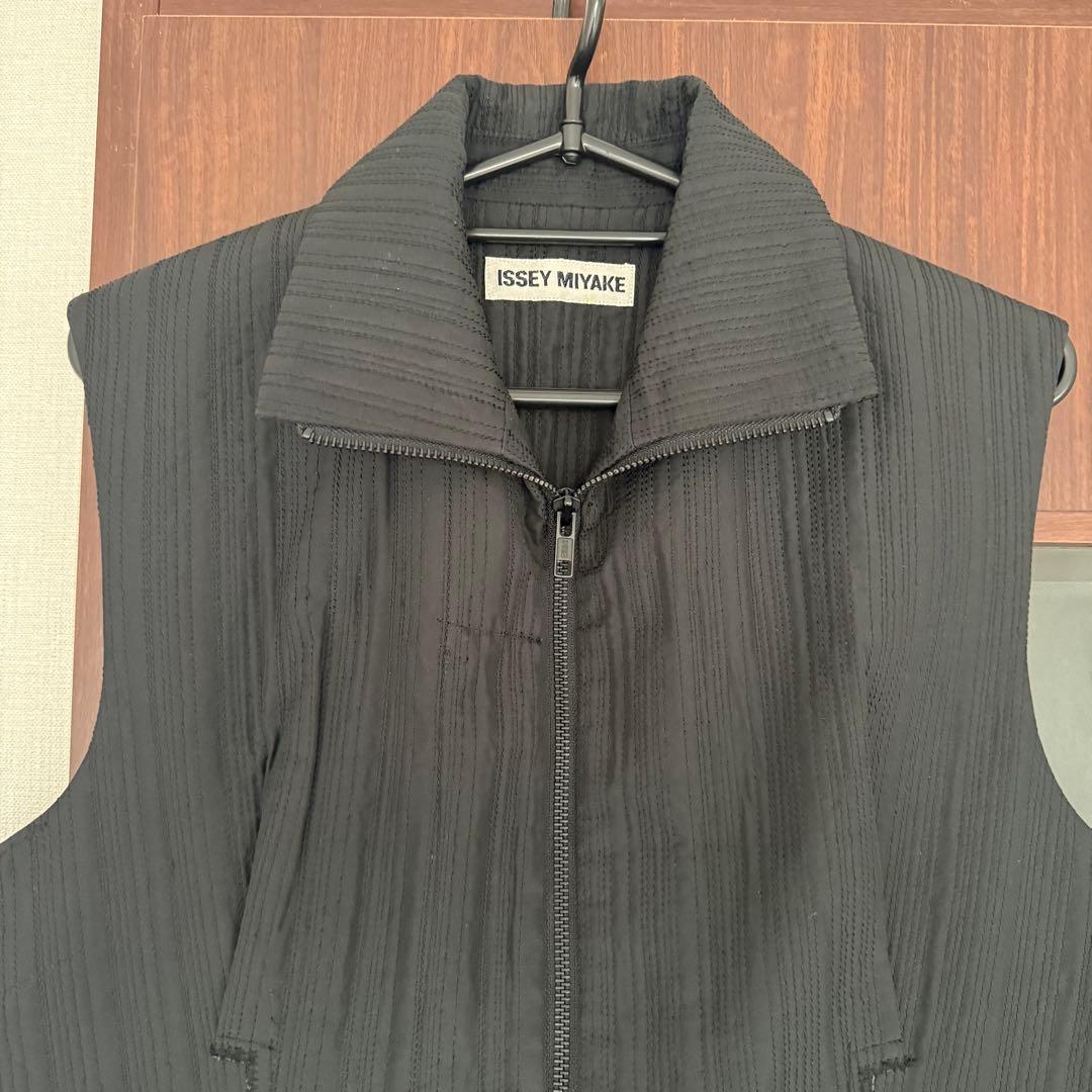 イッセイミヤケ ジップベスト ジップアップベスト キルティングベスト袖なし