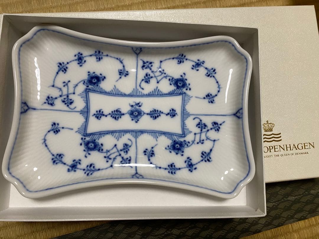 ロイヤルコペンハーゲン　ブルーフルーテッド　角皿　364