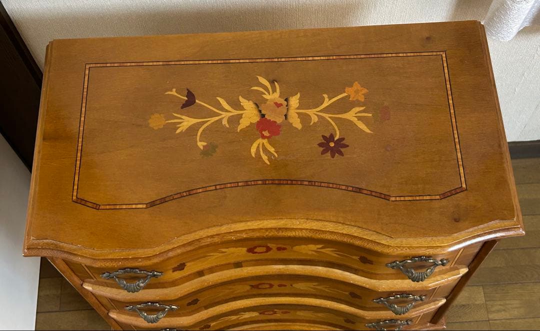 イタリア製3段チェスト 象嵌 猫脚 アンティーク