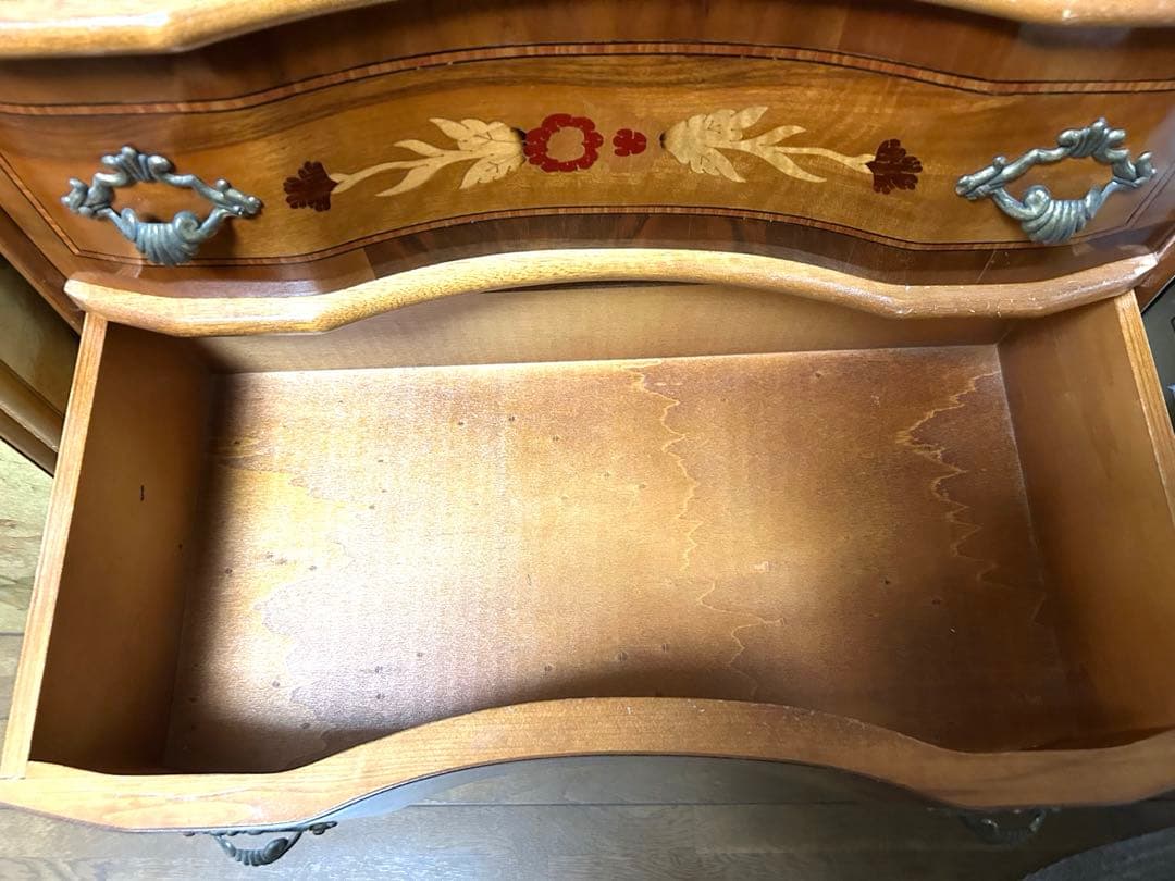 イタリア製3段チェスト 象嵌 猫脚 アンティーク