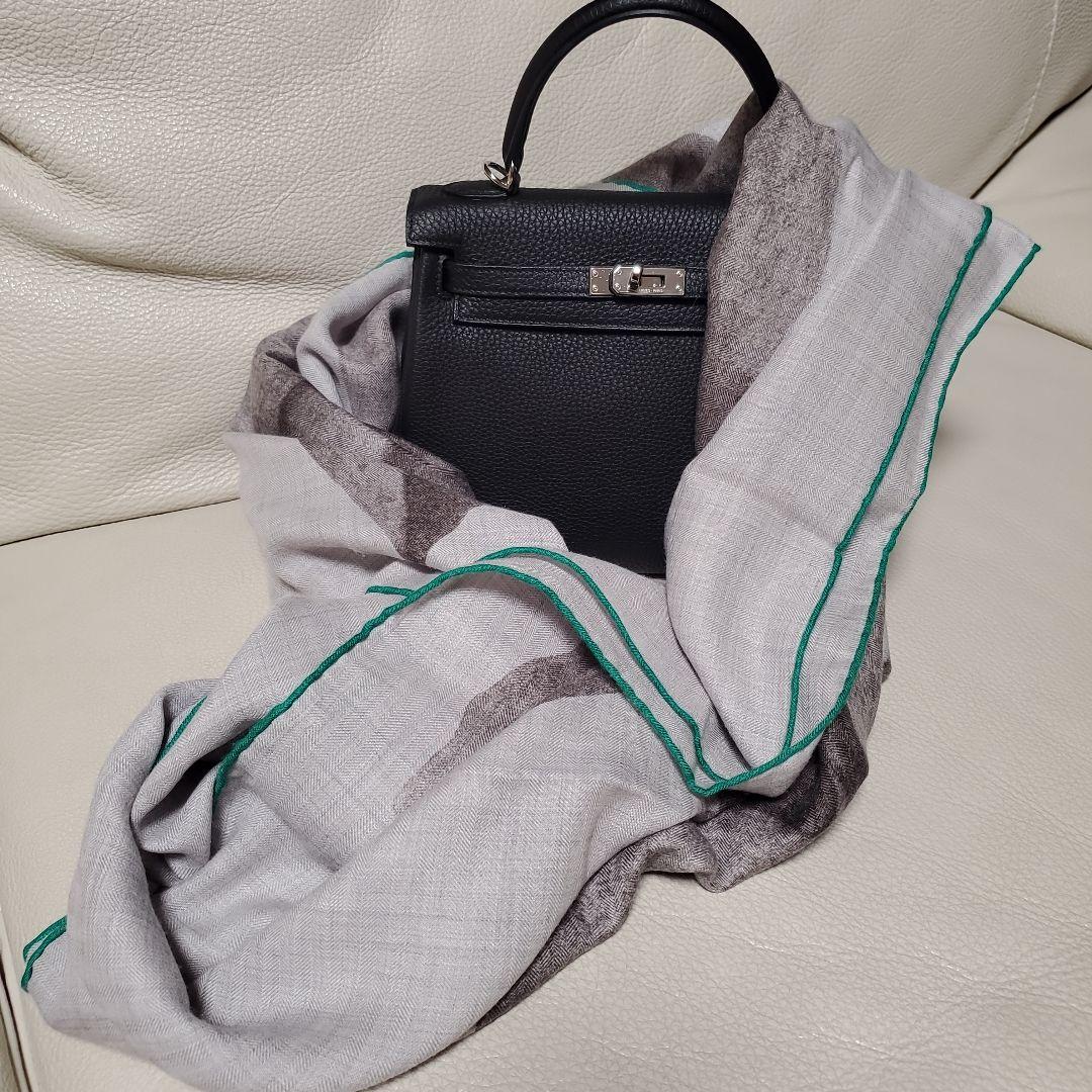 《美品》エルメス　カレジュアン　カシミアシルク140　アルマの薔薇