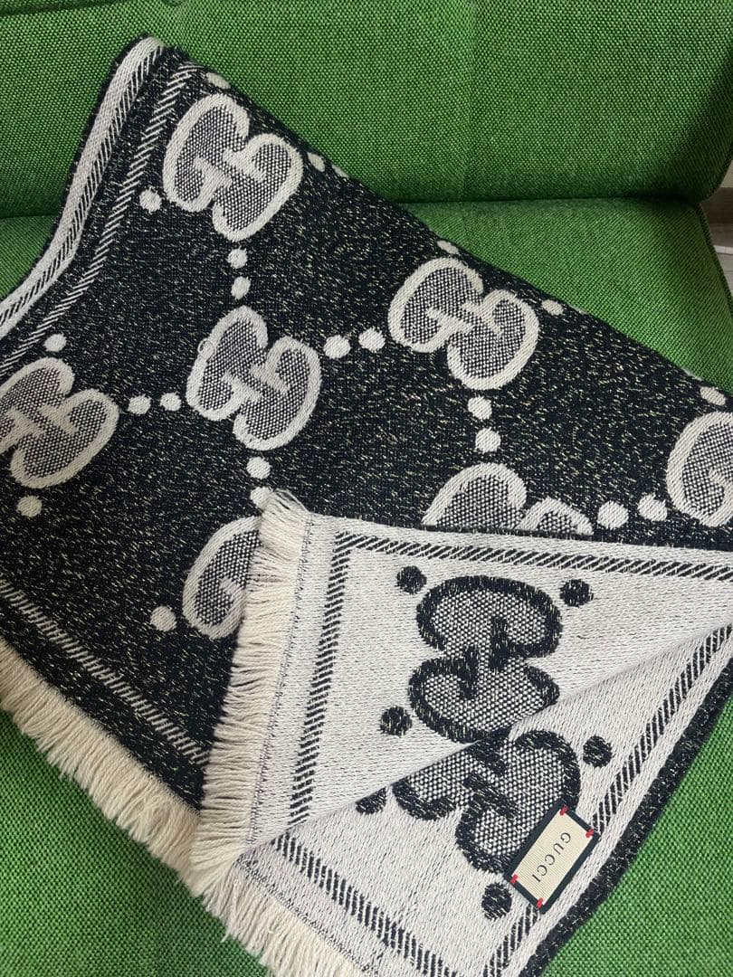 GUCCI ラメジャガード　ストール
