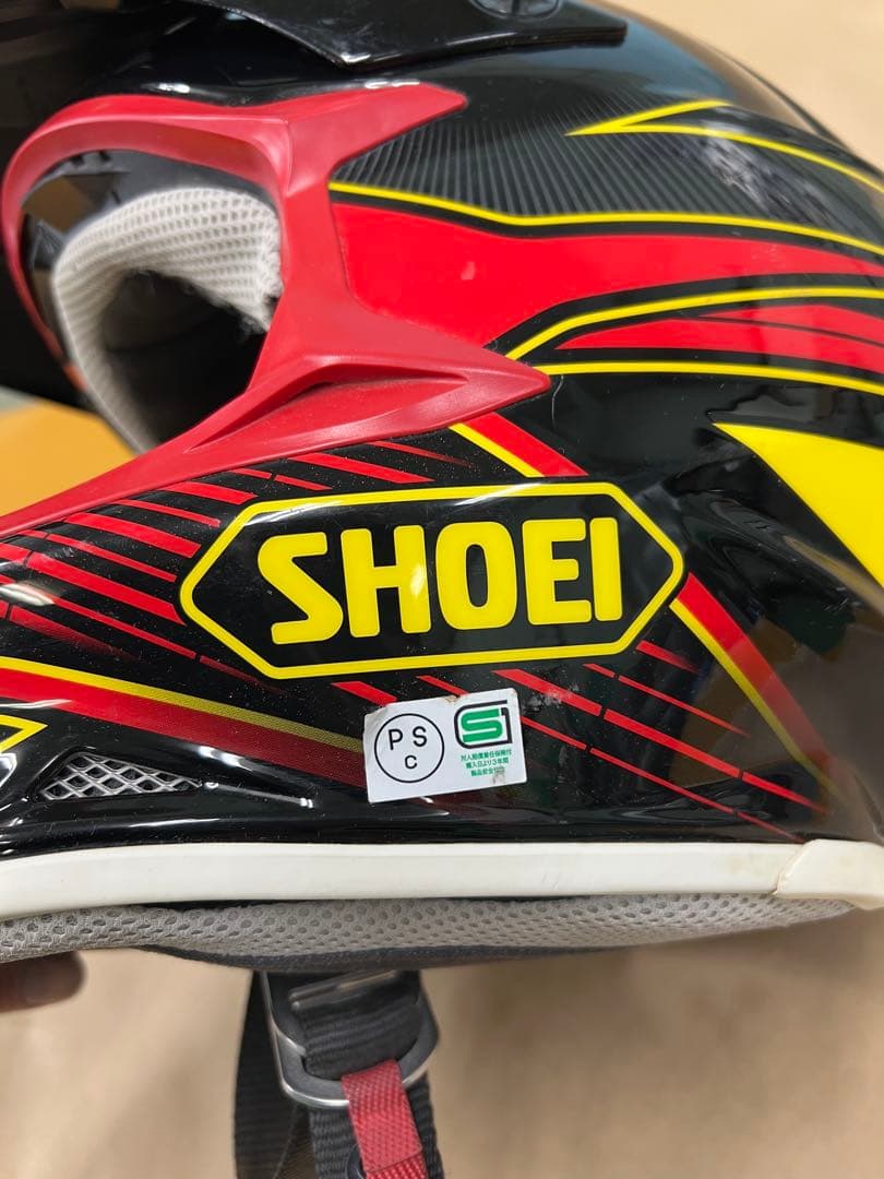 SHOEI フルフェイスヘルメット レッド/ブラック/イエロー