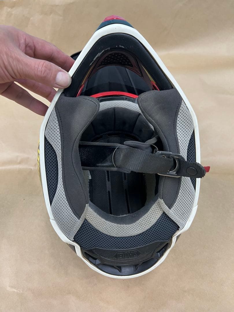 SHOEI フルフェイスヘルメット レッド/ブラック/イエロー