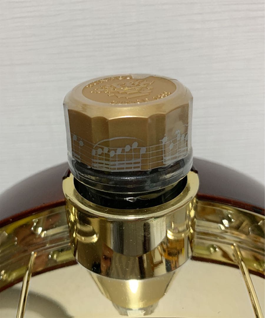 サントリー ブランデー エクストラ〈バンジョー型ボトル〉