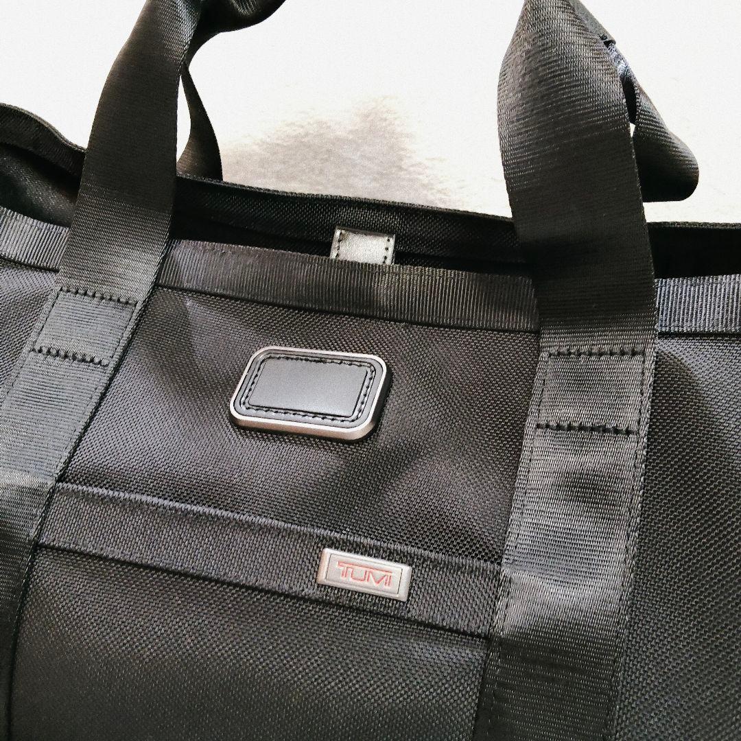 ほぼ新品 TUMI ALPHAアルファ キャリーオールトート ブラック