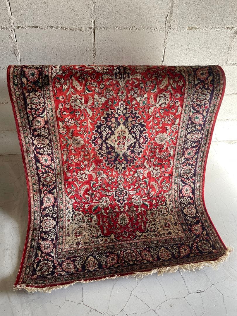 ペルシャ絨毯　シルク100% 100 × 152