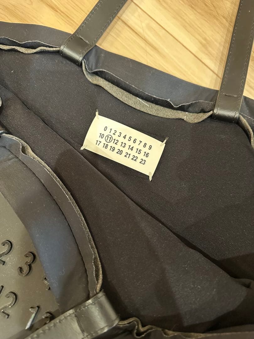 美品　マルジェラ　アウトラインビッグトートバッグ　8878