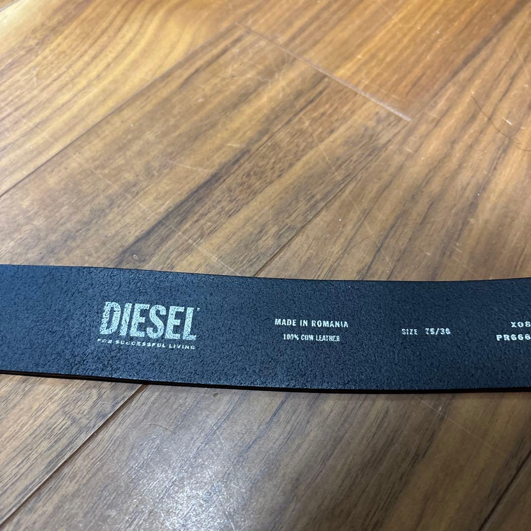 DIESEL 黒レザーベルト オーバルバックル