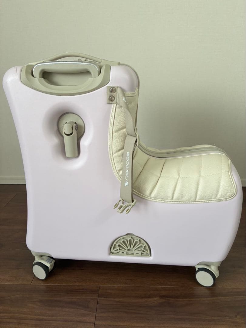 み*☆様 ノリッコ おしり痛くないクッション付 乗れるスーツケース