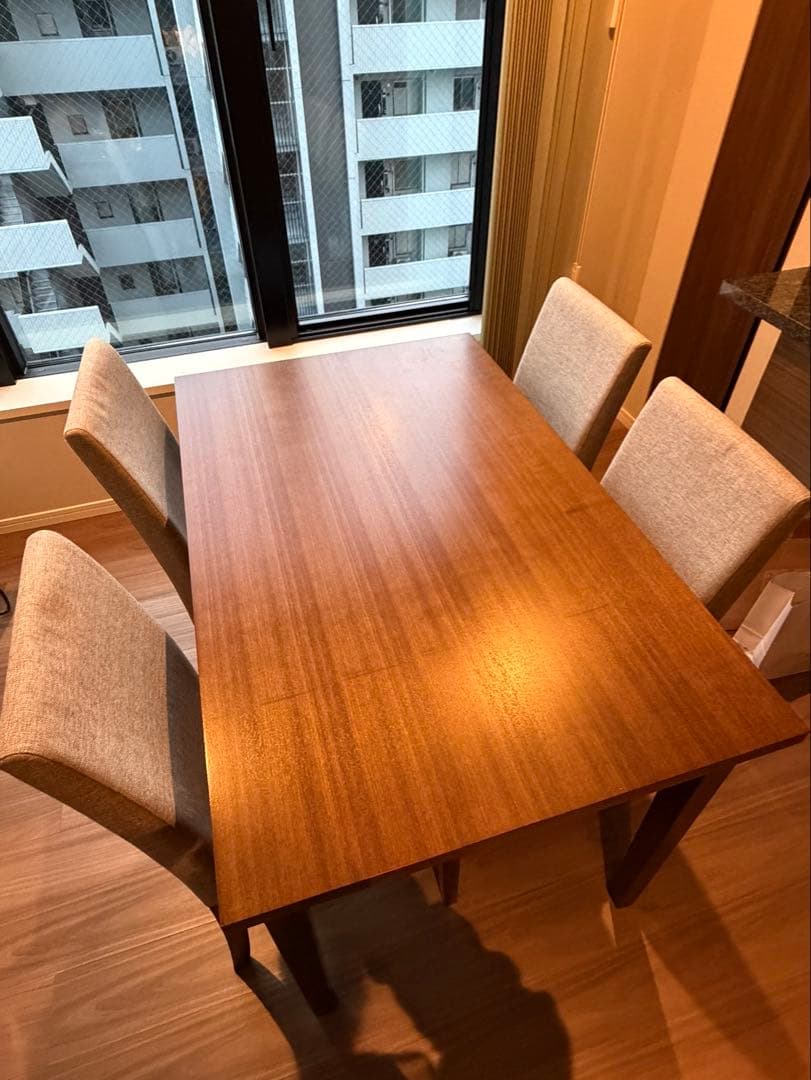 【今月末削除値下げ交渉OK】ダイニングテーブル　チェア　5点セット