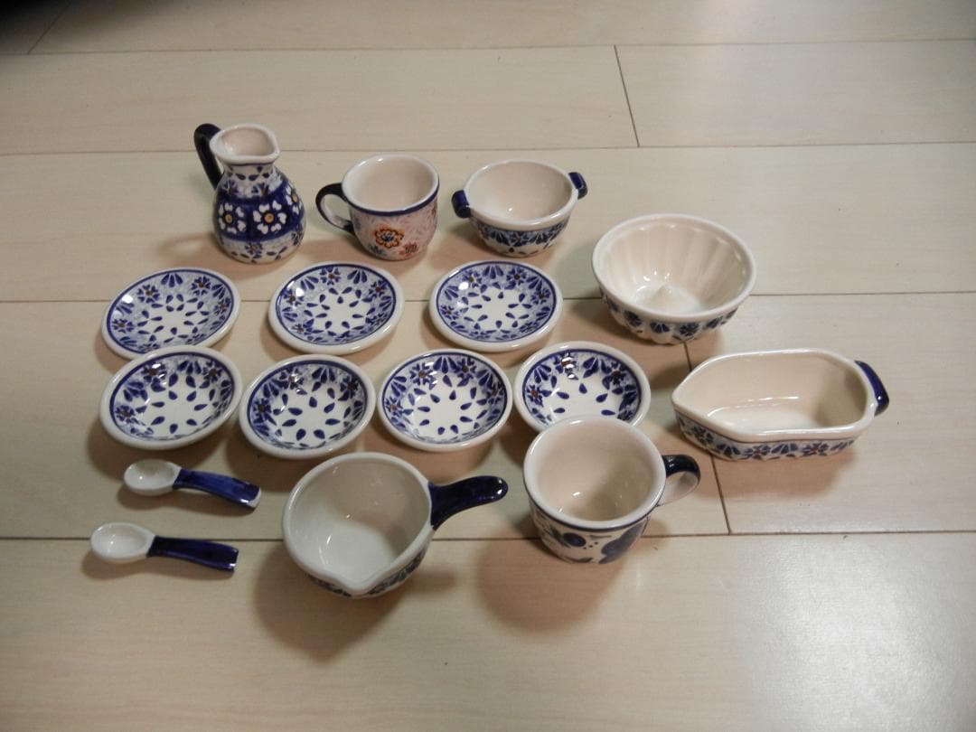 ポーランド食器　ミニチュア