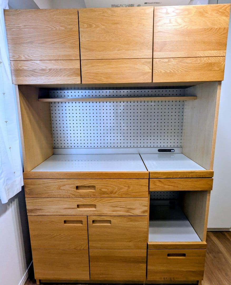 unicoキッチンボードHUTTE(ヒュッテ)＊扉材・オーク無垢＊