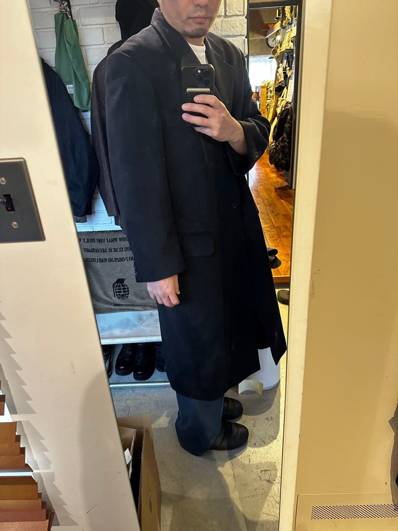 【※着画有 カシミヤ100】ブラックチェスターコート〈Lサイズ相当〉