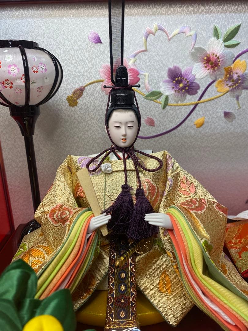 東京久月　雛人形オルゴール付き親王飾り・間口約５８×奥行約３６×高さ約３7㎝