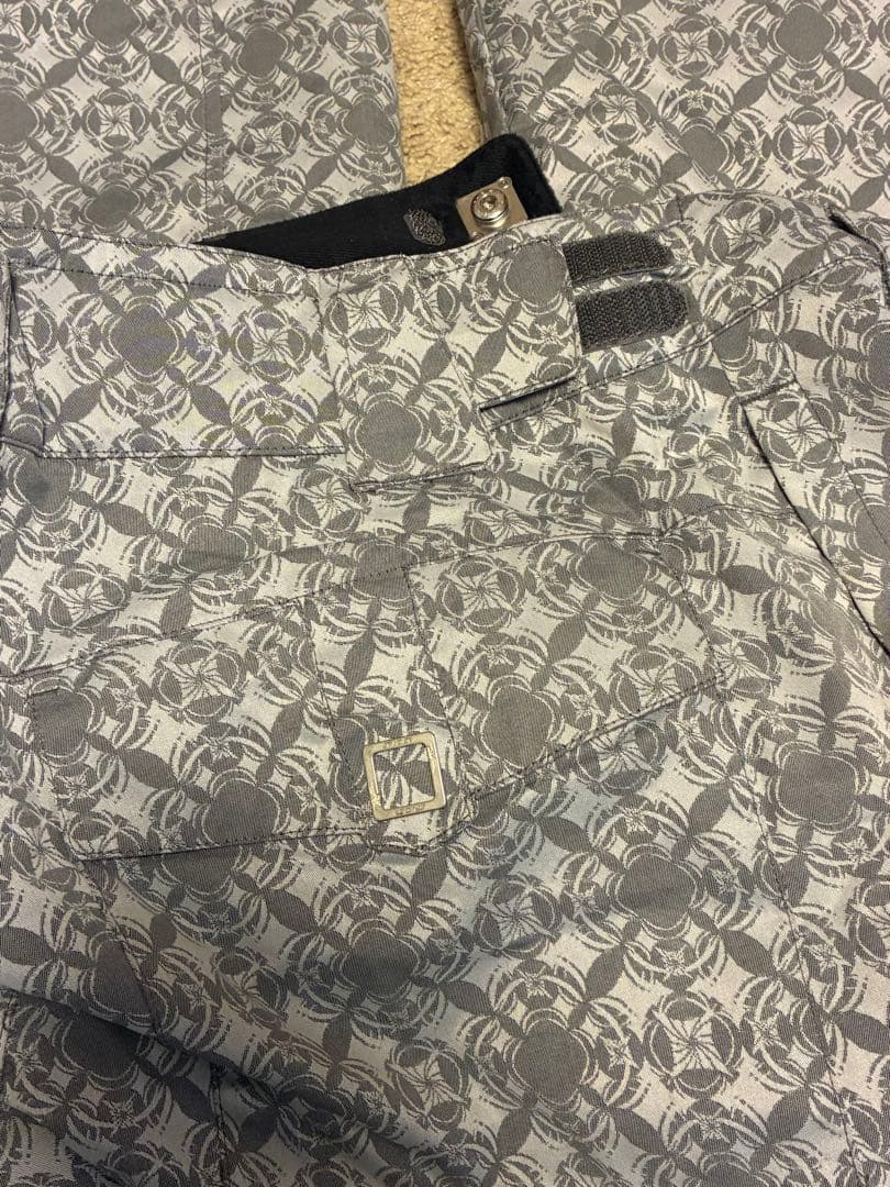 【美品】スキー　スノーボードウエア　スパイダー　パンツ　グレー　M