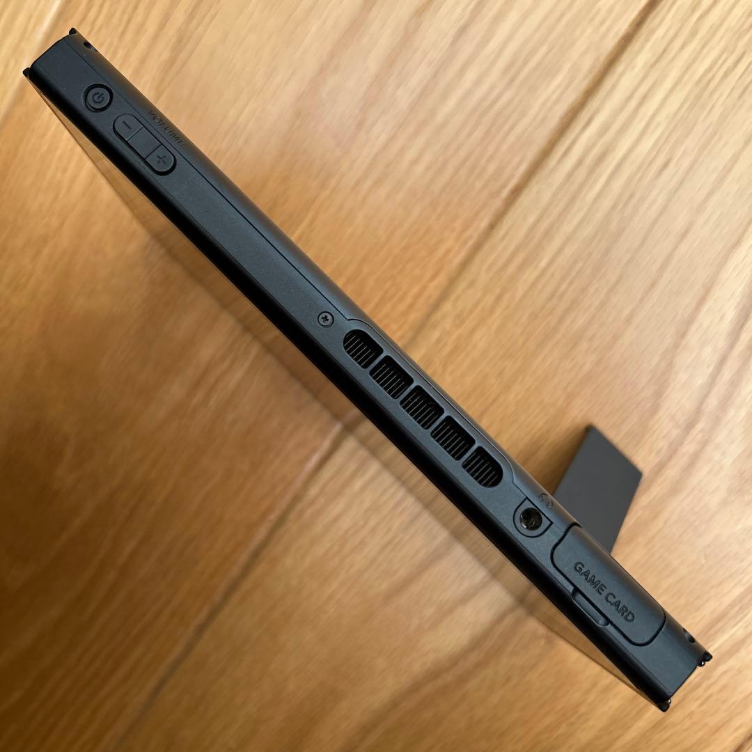 NINTENDO SWITCH 本体　2021年製