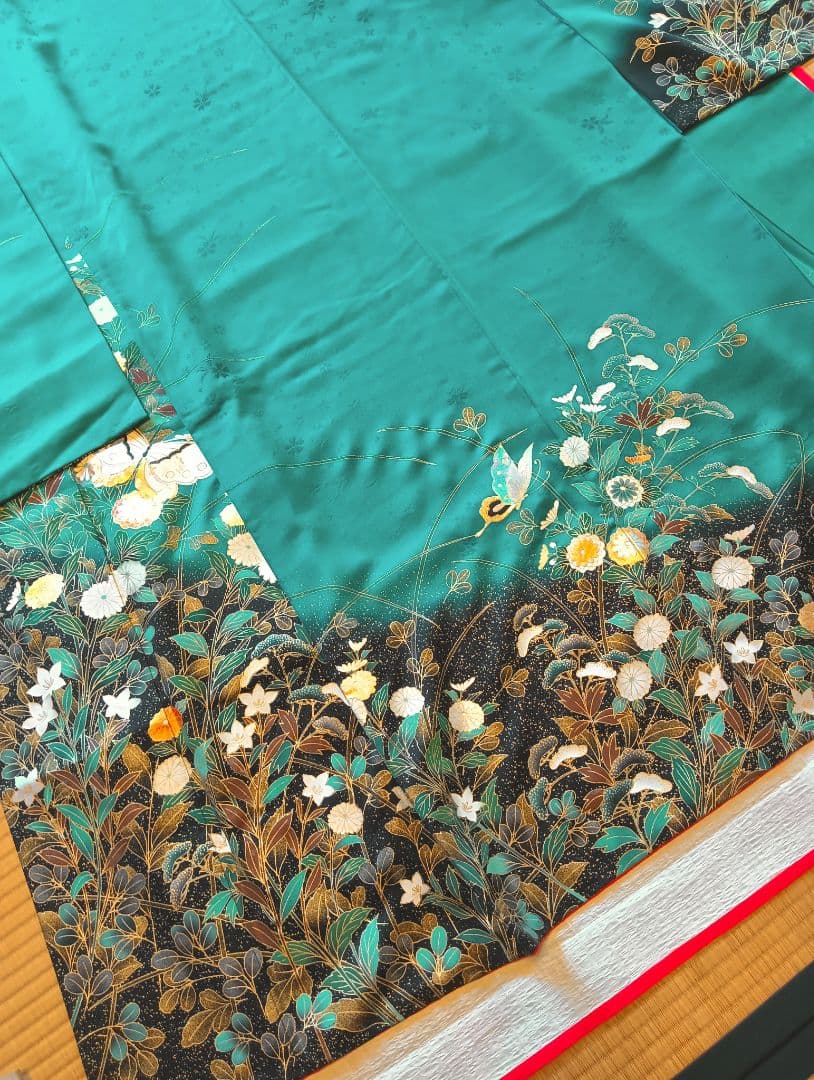 振袖フルセット エメラルドグリーン に金彩花蝶　丈164 裄64.5
