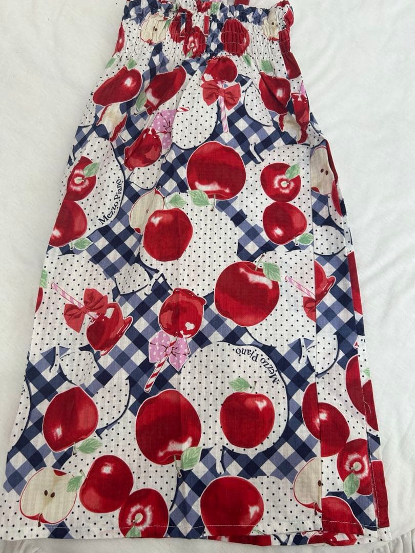 メゾピアノ りんご柄　リンゴ柄　浴衣　セパレート　2way 130 紺色