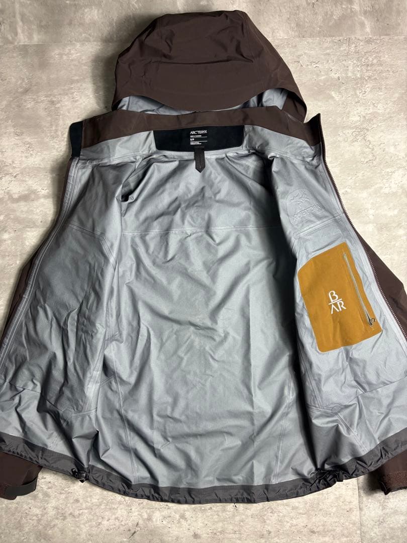 お*☆様 希少限定 田中シェン着ARC'TERYX Beta AR S bitt