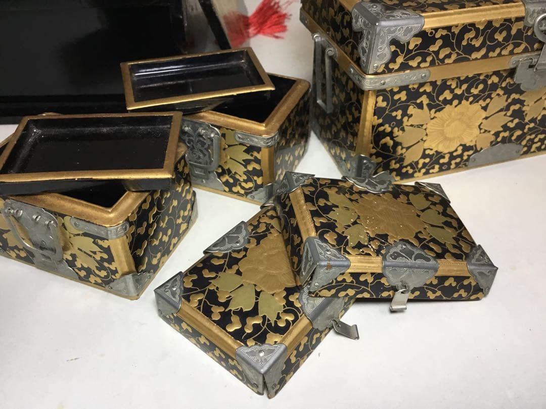 古い雛道具◆三荷◆戦前 箪笥 長持 鋏箱 雛人形 ミニチュア 木製