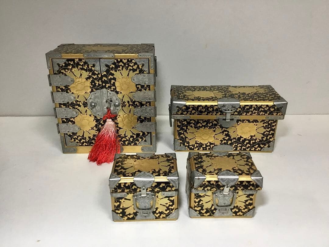 古い雛道具◆三荷◆戦前 箪笥 長持 鋏箱 雛人形 ミニチュア 木製