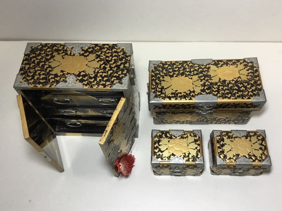 古い雛道具◆三荷◆戦前 箪笥 長持 鋏箱 雛人形 ミニチュア 木製