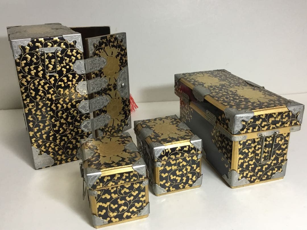 古い雛道具◆三荷◆戦前 箪笥 長持 鋏箱 雛人形 ミニチュア 木製