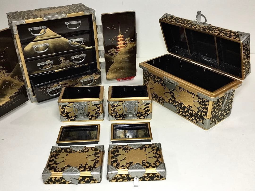 古い雛道具◆三荷◆戦前 箪笥 長持 鋏箱 雛人形 ミニチュア 木製