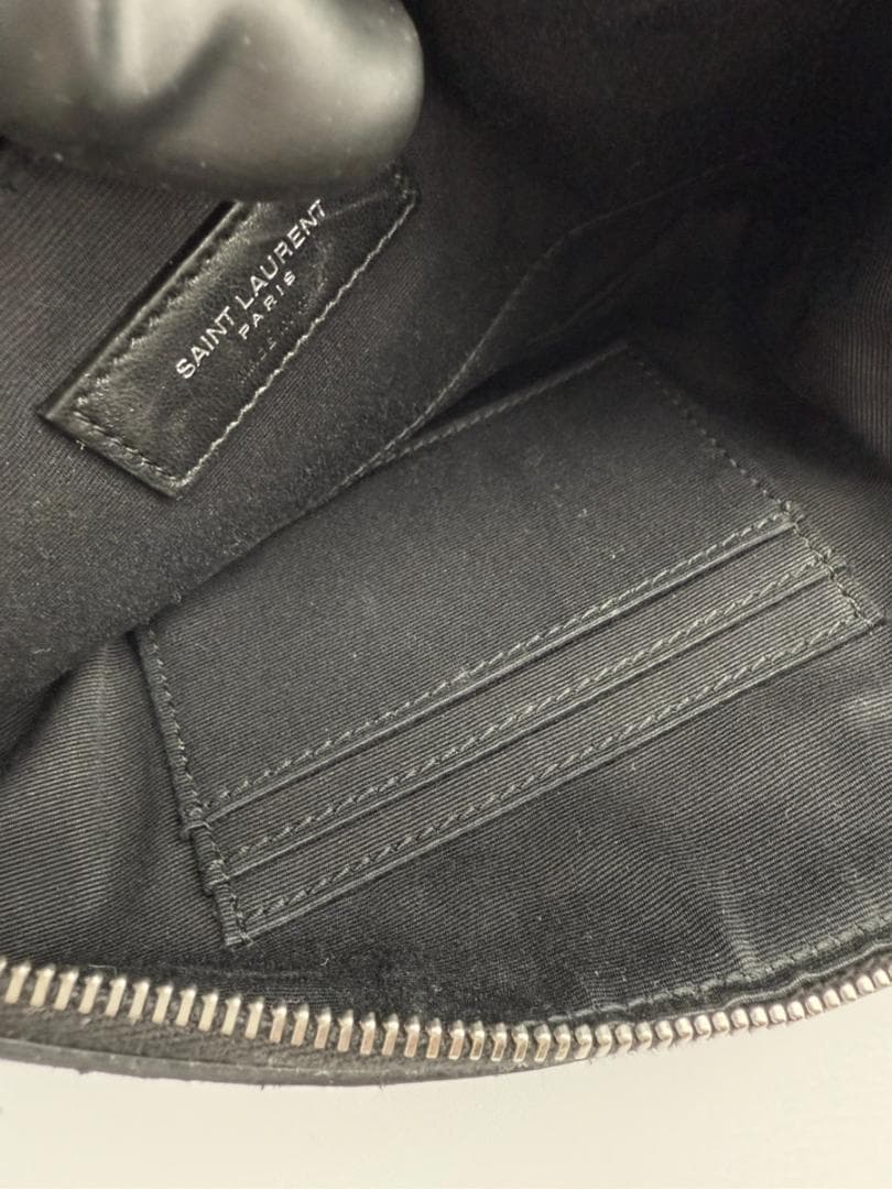 美品◇SAINT LAURENT レザー ボディバッグ ベルトバッグ 黒