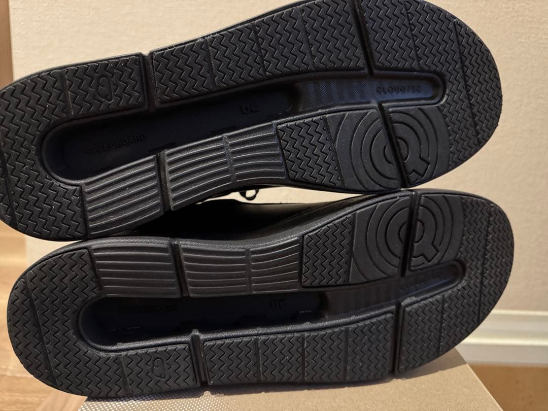 ON THE ROGER Advantage 新品同様 公式サイト購入品　オン