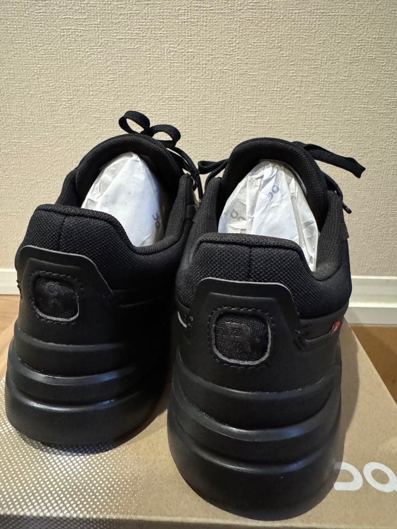 ON THE ROGER Advantage 新品同様 公式サイト購入品　オン