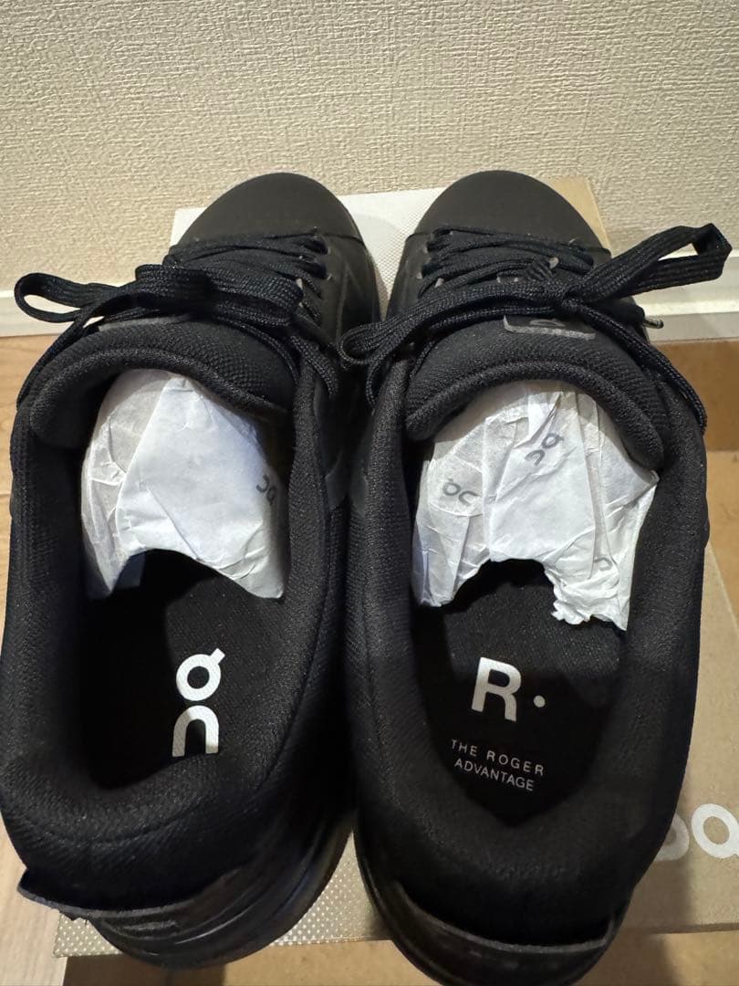 ON THE ROGER Advantage 新品同様 公式サイト購入品　オン