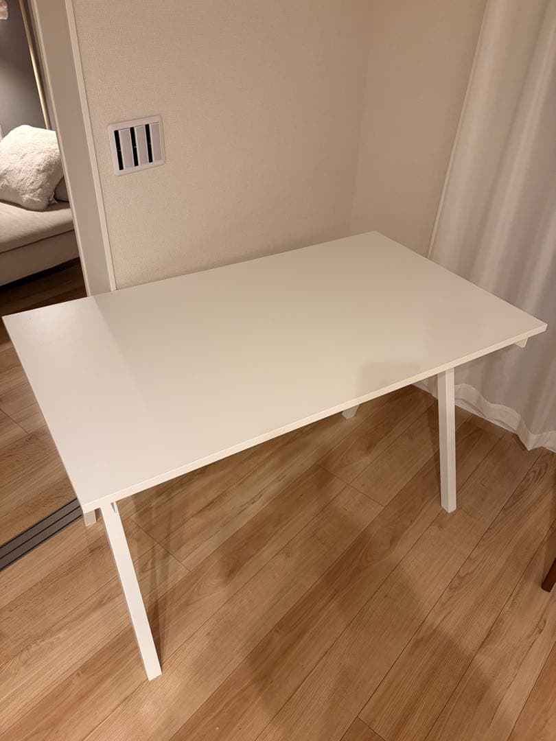 IKEA TROTTEN ホワイトデスク 120x70 cm