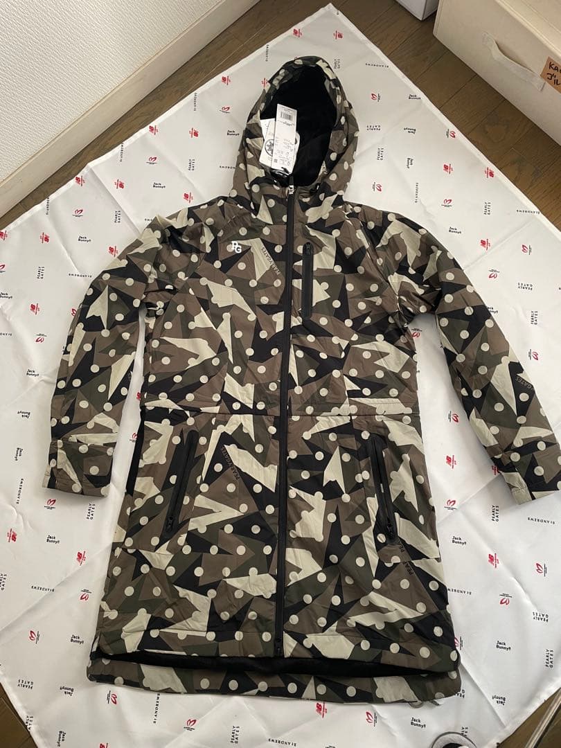 値下げ【新品】PEARLY GATES 迷彩水玉フードジャケット サイズ0